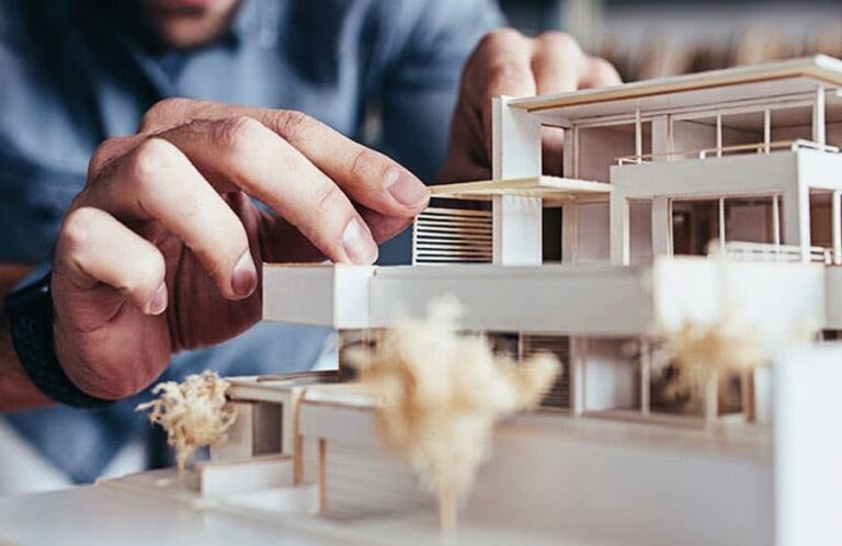 Freelance Architect: Roles, Benefits, Real-World Examples, and Practical Insights